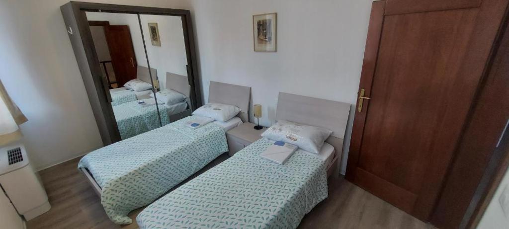 Calle Dei Guardiani Rooms Venice Exterior photo